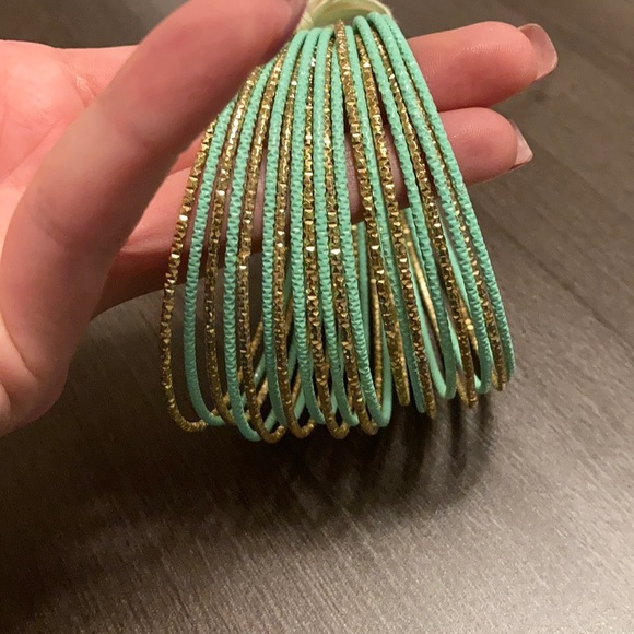 Bracelets - Picture 3 of 4